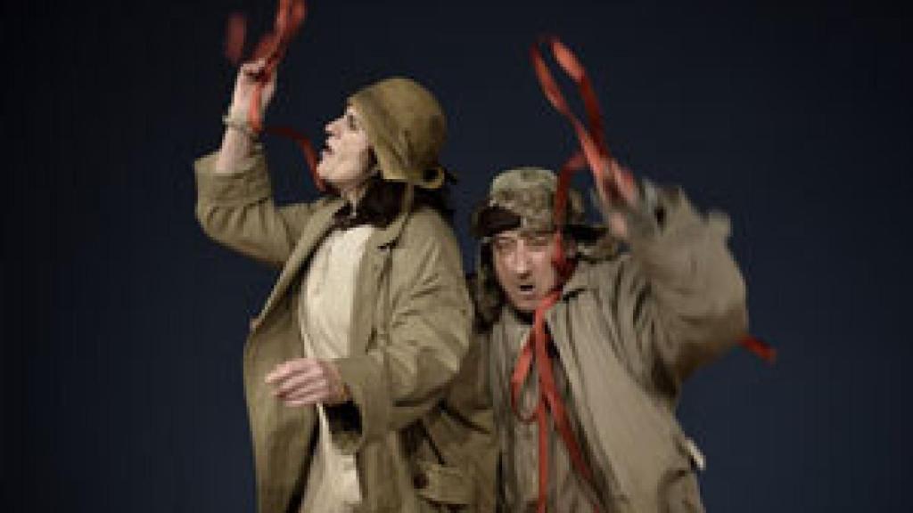 Image: Cipión y Berganza en la jaula 46