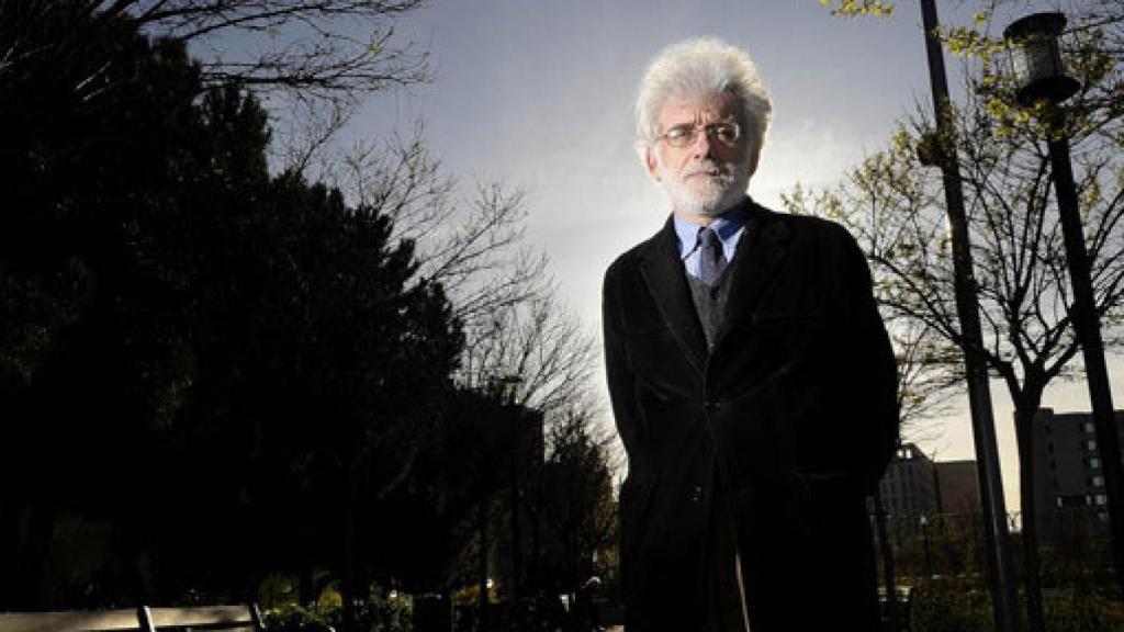 Image: El arte invisible de Ángel González