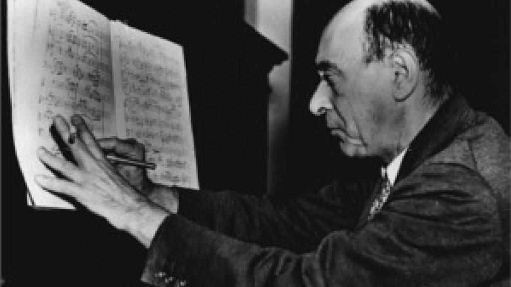 Image: Arnold Schönberg, a estudio