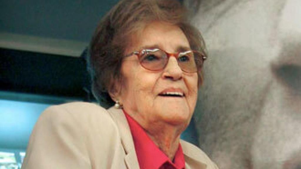 Image: El mundo de las letras lamenta la muerte de Corín Tellado