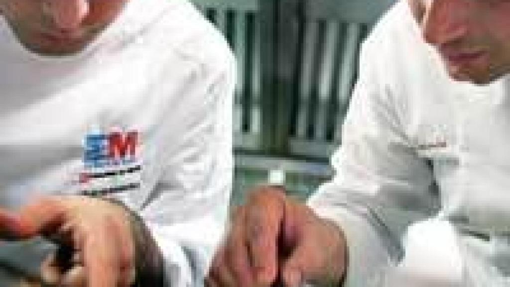 Image: El pollo, el pez y el cangrejo real