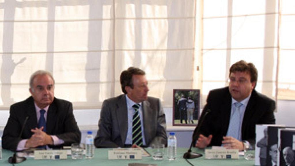 Image: Ortega, punto y final