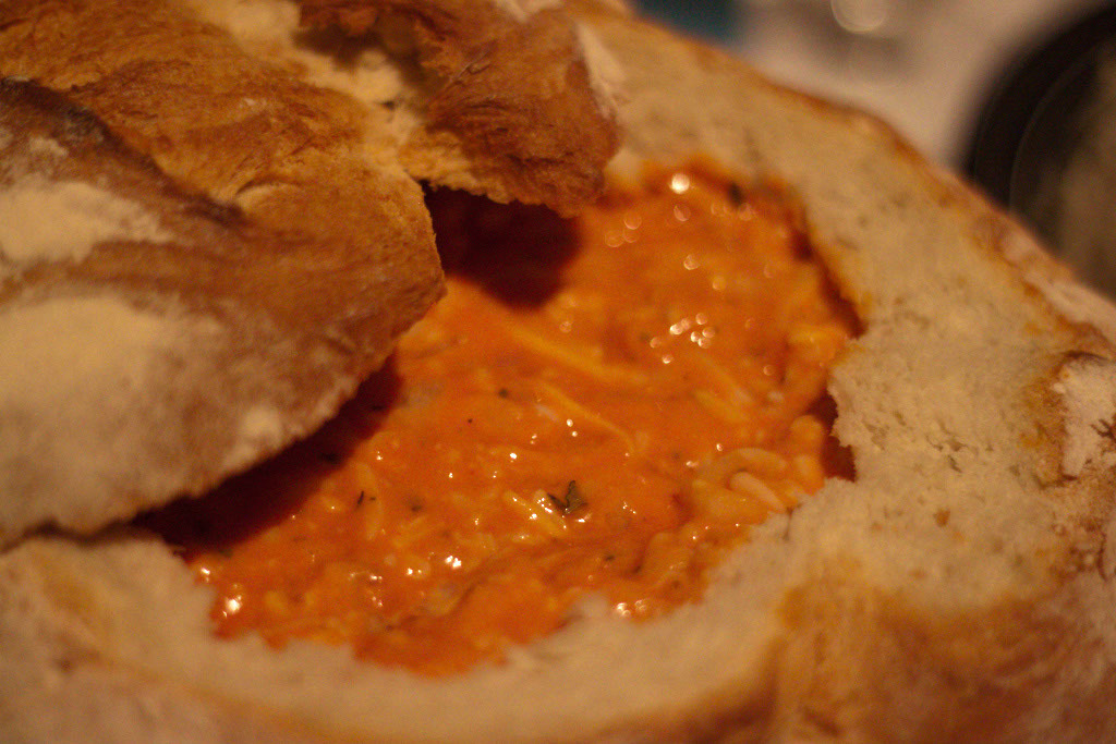 Fondue_de_queso_en_pan_10