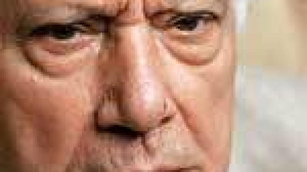 Image: Semprún derriba el muro