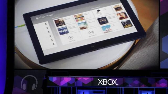 2012-06-04T193624Z_688369737_GM1E8650A6Z01_RTRMADP_3_MICROSOFT-XBOX