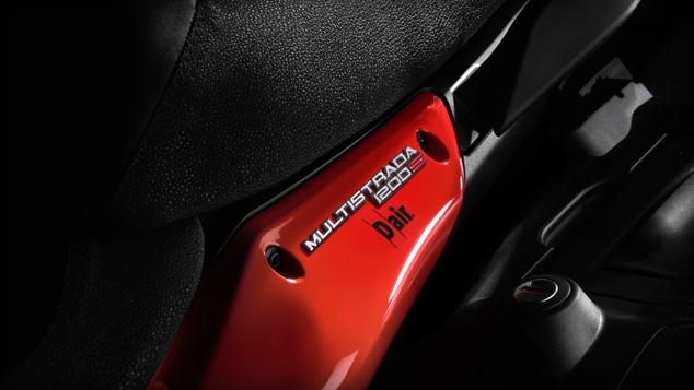 Multistrada-D-Air_Standard-01_634x357_634x357