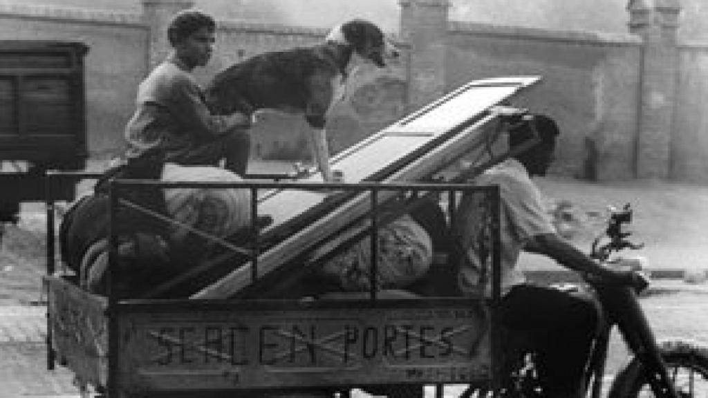 Image: Francisco Ontañón, niños de las afueras