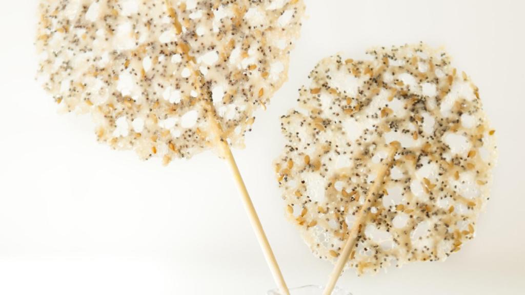 Piruletas de parmesano