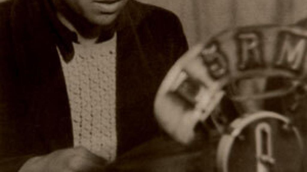 Image: Miguel Hernández, la dignidad de un poeta sobre papel higiénico