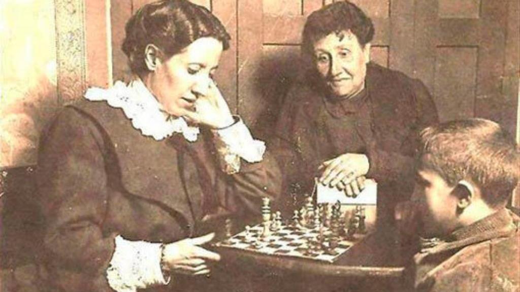 Image: El camino de Elena Fortún y Matilde Ras