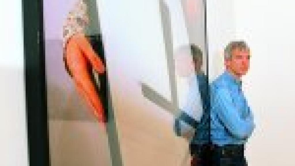 Image: John Hilliard: “Rehuso el privilegio de mostrar lo que sucede en la imagen”