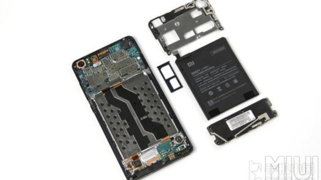 Así es el Mi Note por dentro. Descubre los componentes de la phablet premium de Xiaomi