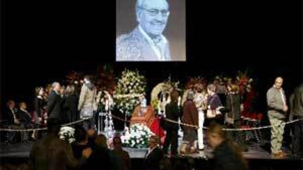 Image: Lágrimas y humor despiden a López Vázquez en el escenario en el que debutó