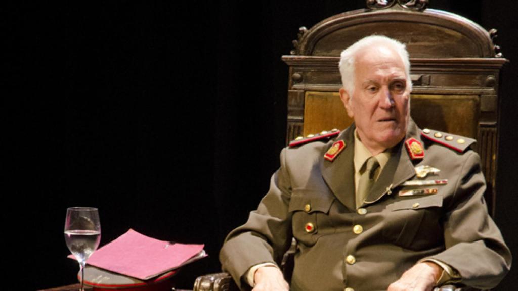 Image: El teatro encara a los 'milicos'