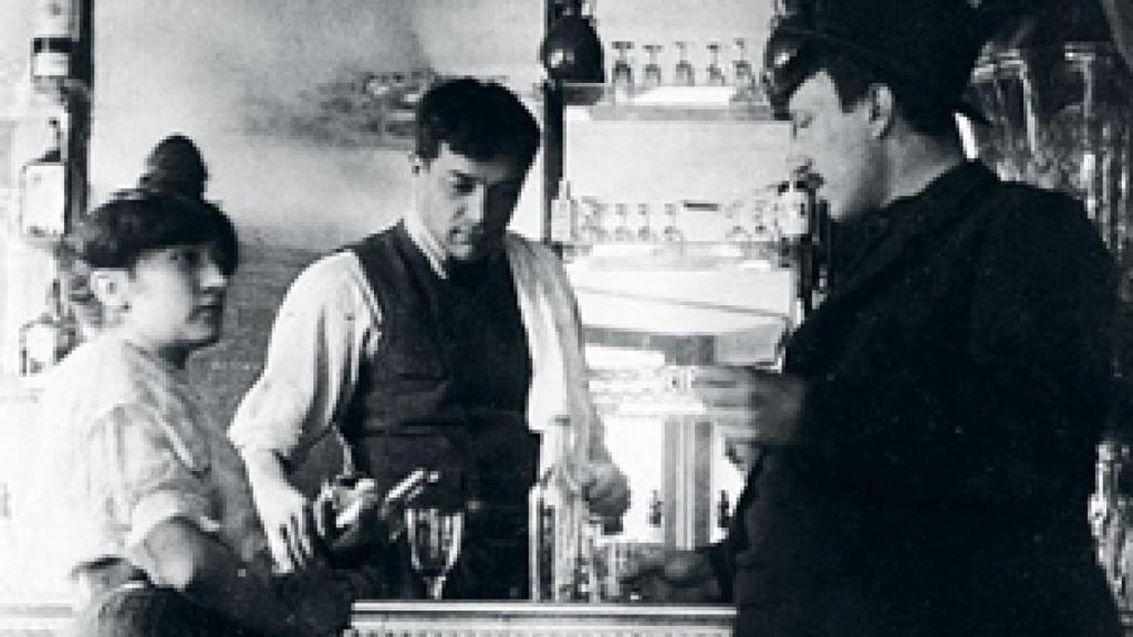 Image: Los cafés históricos, el salón del hombre moderno