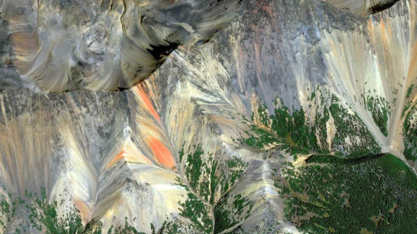 Columbia-digitalglobe