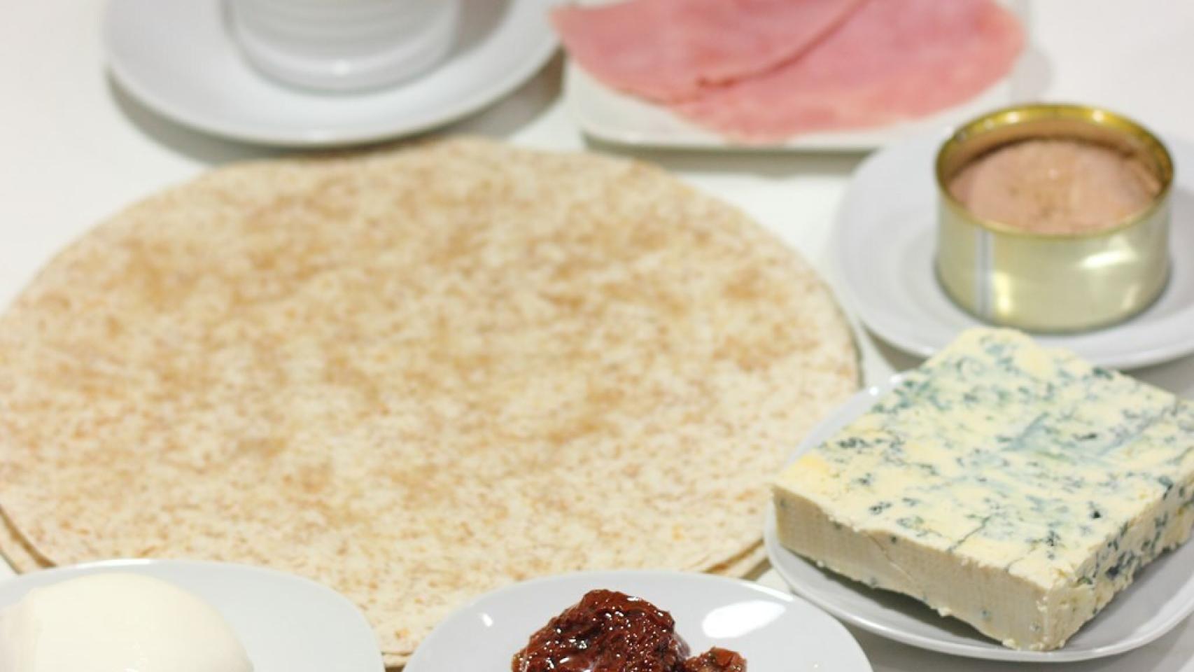 Pizza con masa para burritos Ingredientes