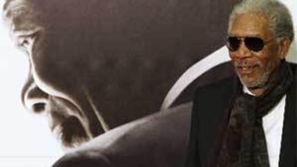 Image: Morgan Freeman: Mandela es capaz de parar el tiempo para escuchar a la gente