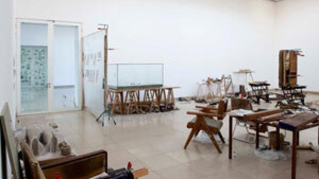 Image: Estudios y sombras de Mark Manders