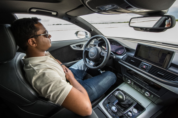 audi-semi-autonomo-2