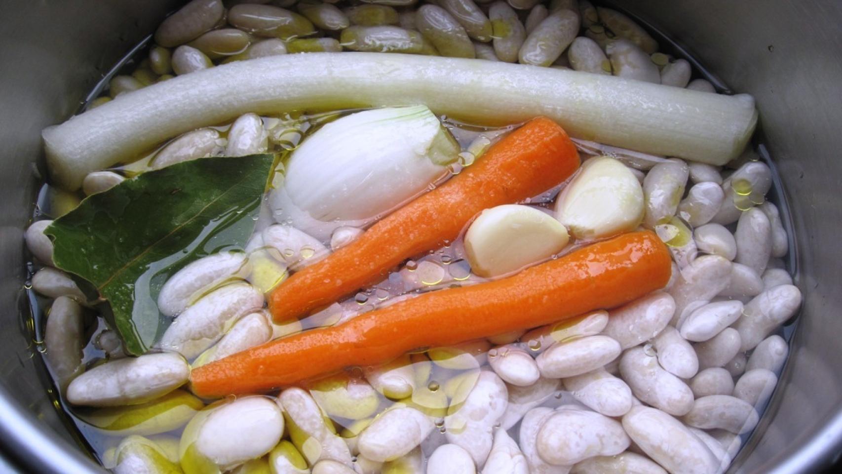 ALUBIAS BLANCAS CON ALMEJAS 1