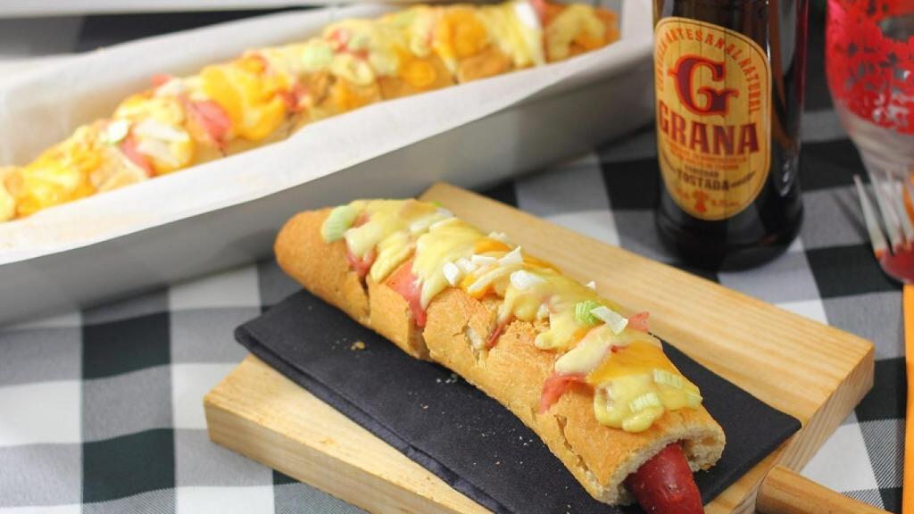 Barra de pan rellena de chistorra