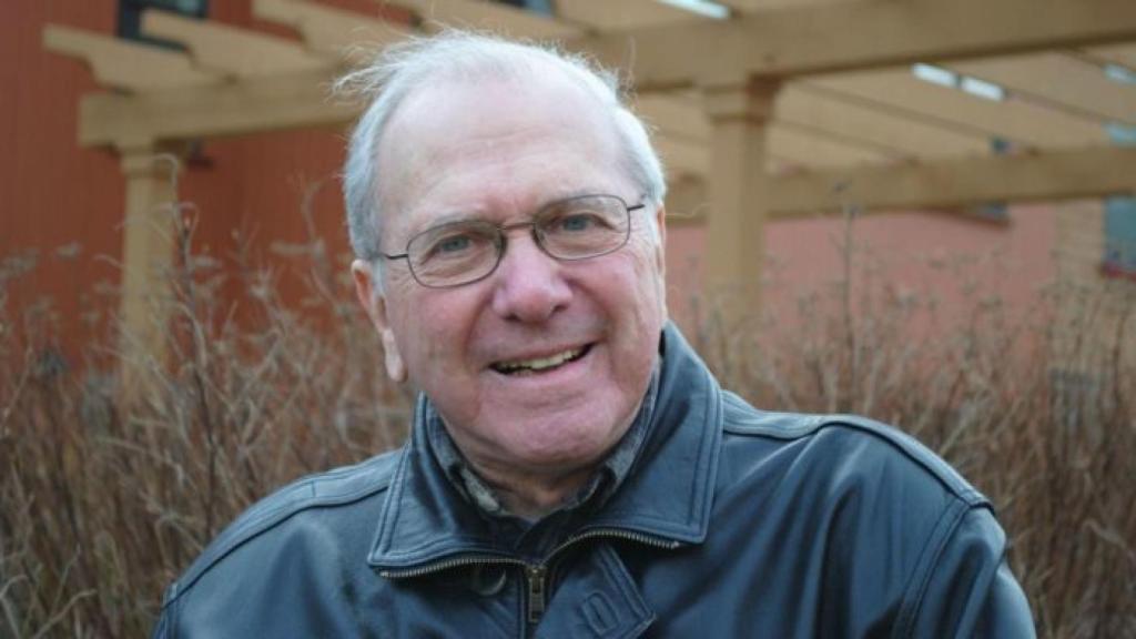 Imagen | Muere Noah Gordon, autor de 'El médico'