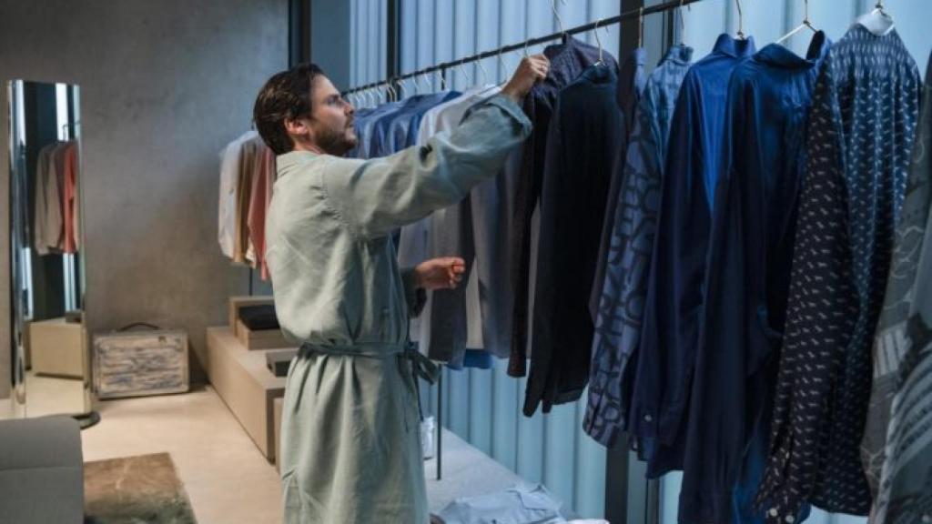 Imagen | 'La puerta de al lado': los demonios del hombre célebre