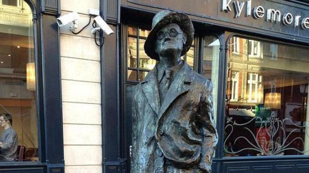 Image: De charla con Joyce