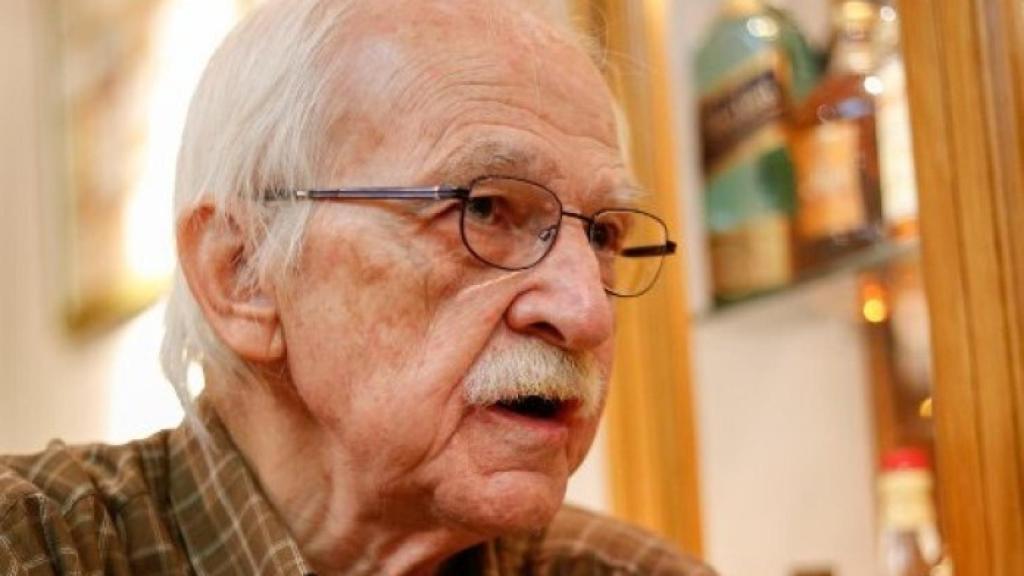 Imagen | Muere el filósofo Antonio Escohotado