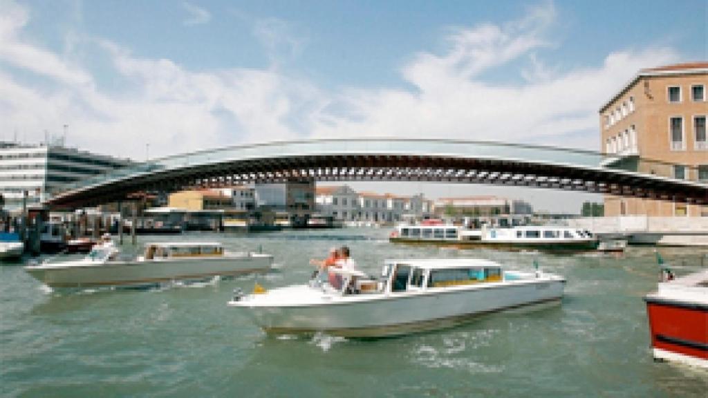 Image: Santiago Calatrava, a juicio por su puente de Venecia