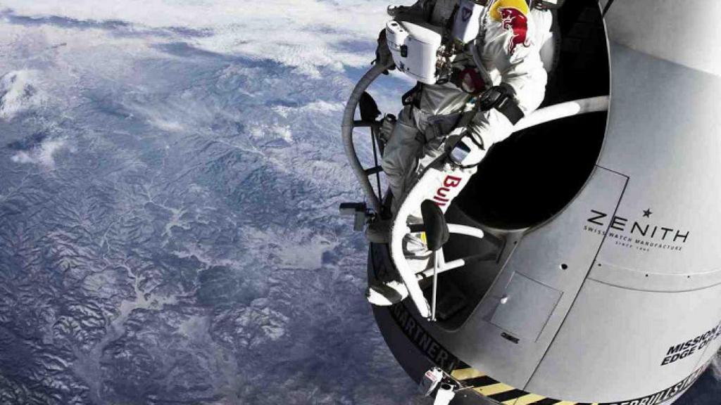 red-bull-stratos-felix-match
