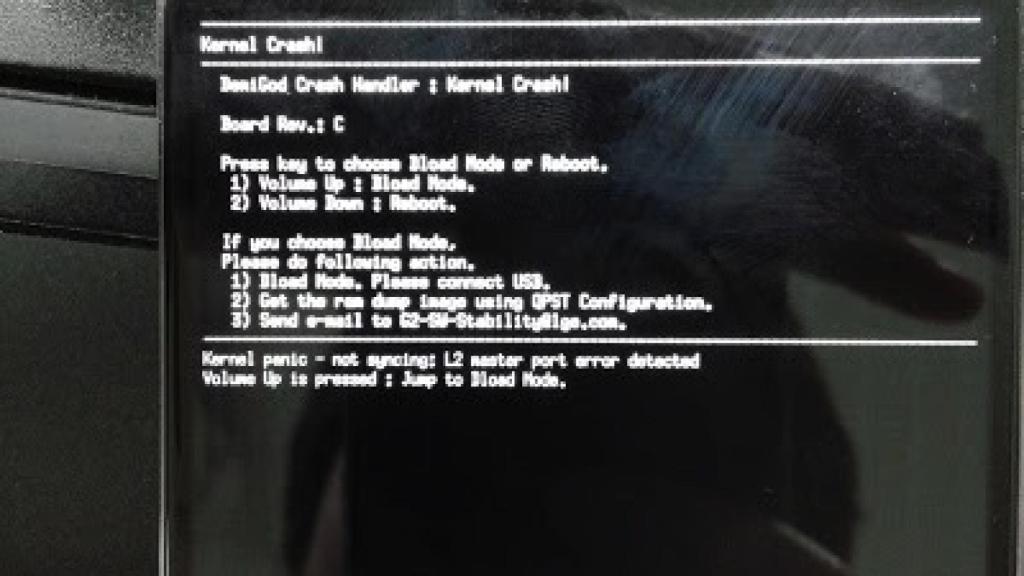 El futuro LG Optimus G2 filtrado en varias fotos: pantalla de 5″ FullHD y Snapdragon 800