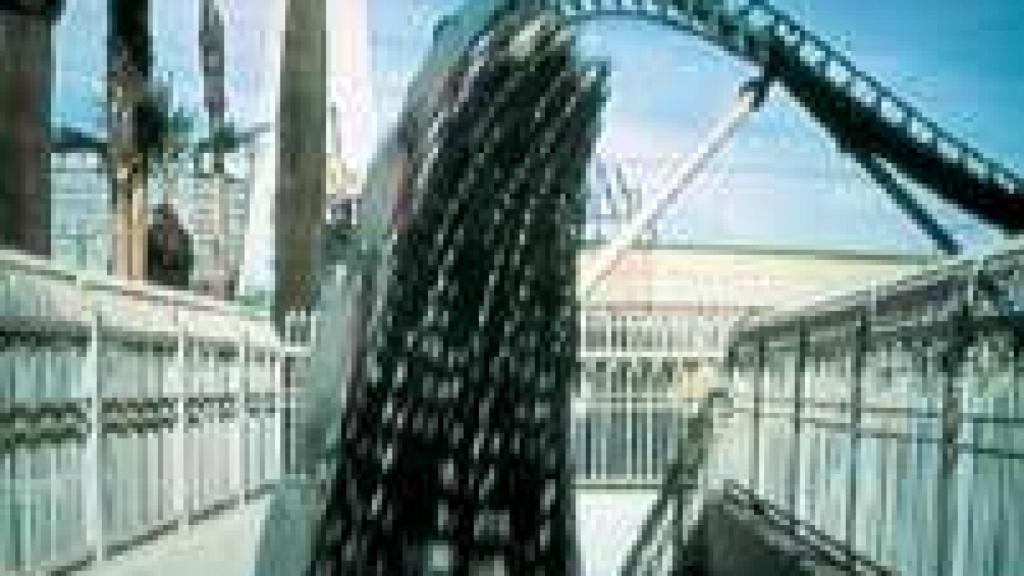 Image: Daniel Canogar