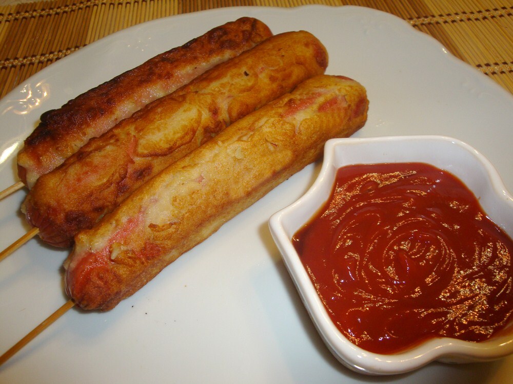 DSC09504 [corn dogs]