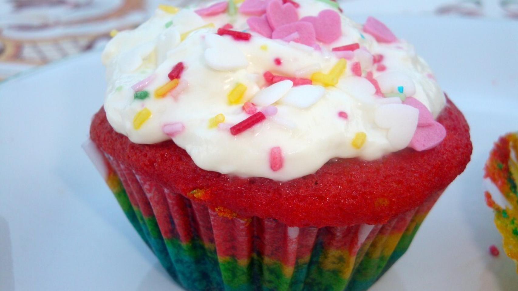 DSC08910 [cupcakes arcoiris]