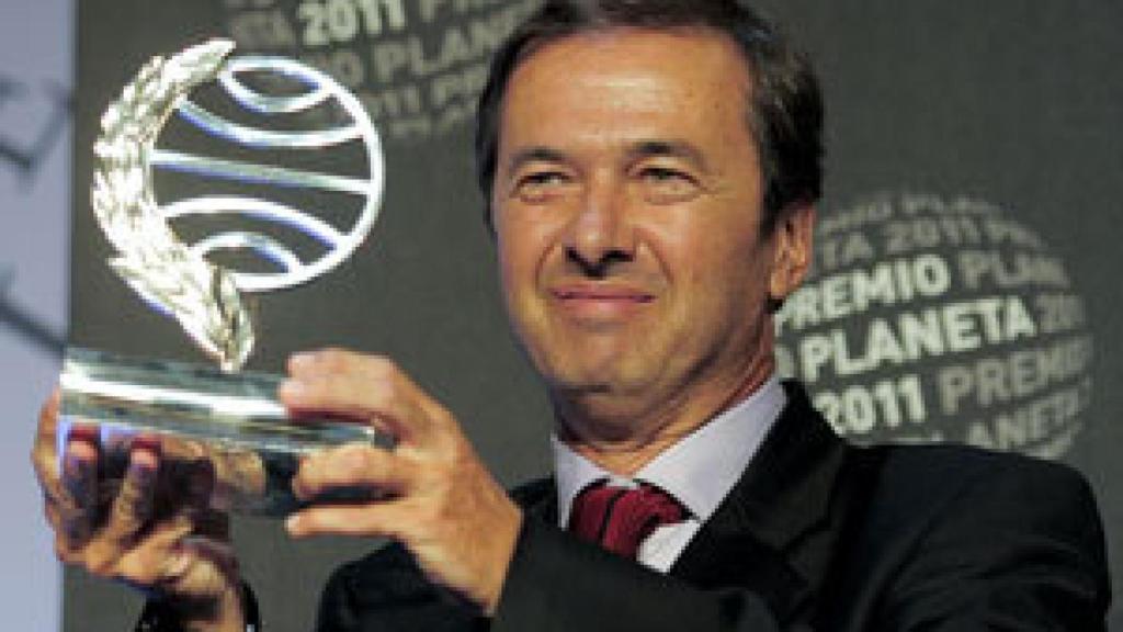Image: Javier Moro se alza con el Premio Planeta