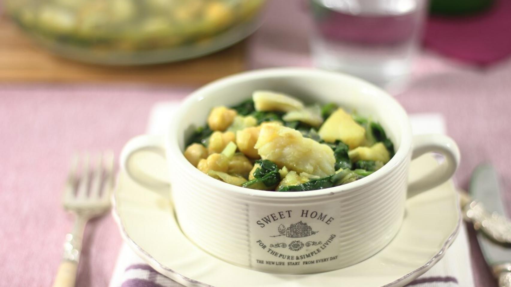 Potaje de vigilia con garbanzos y espinacas