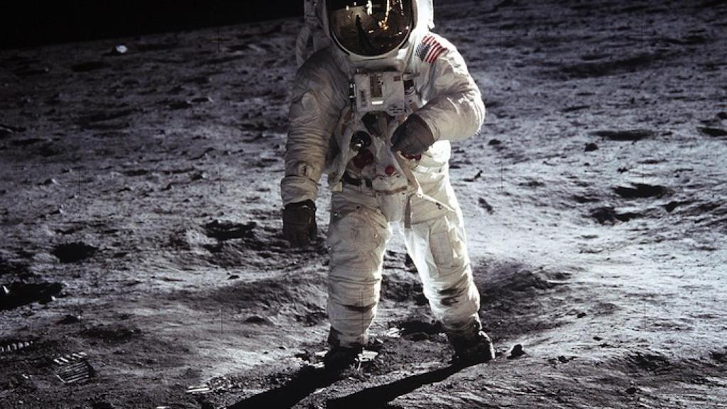 neil-armstroung-luna1