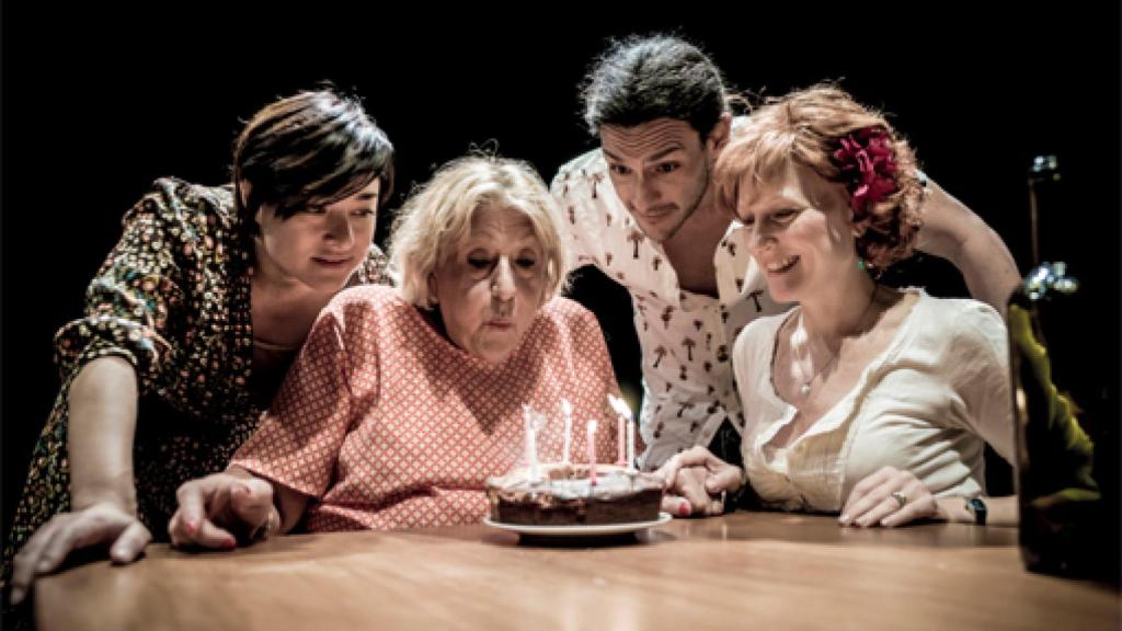 Image: Adentro, la familia como candado