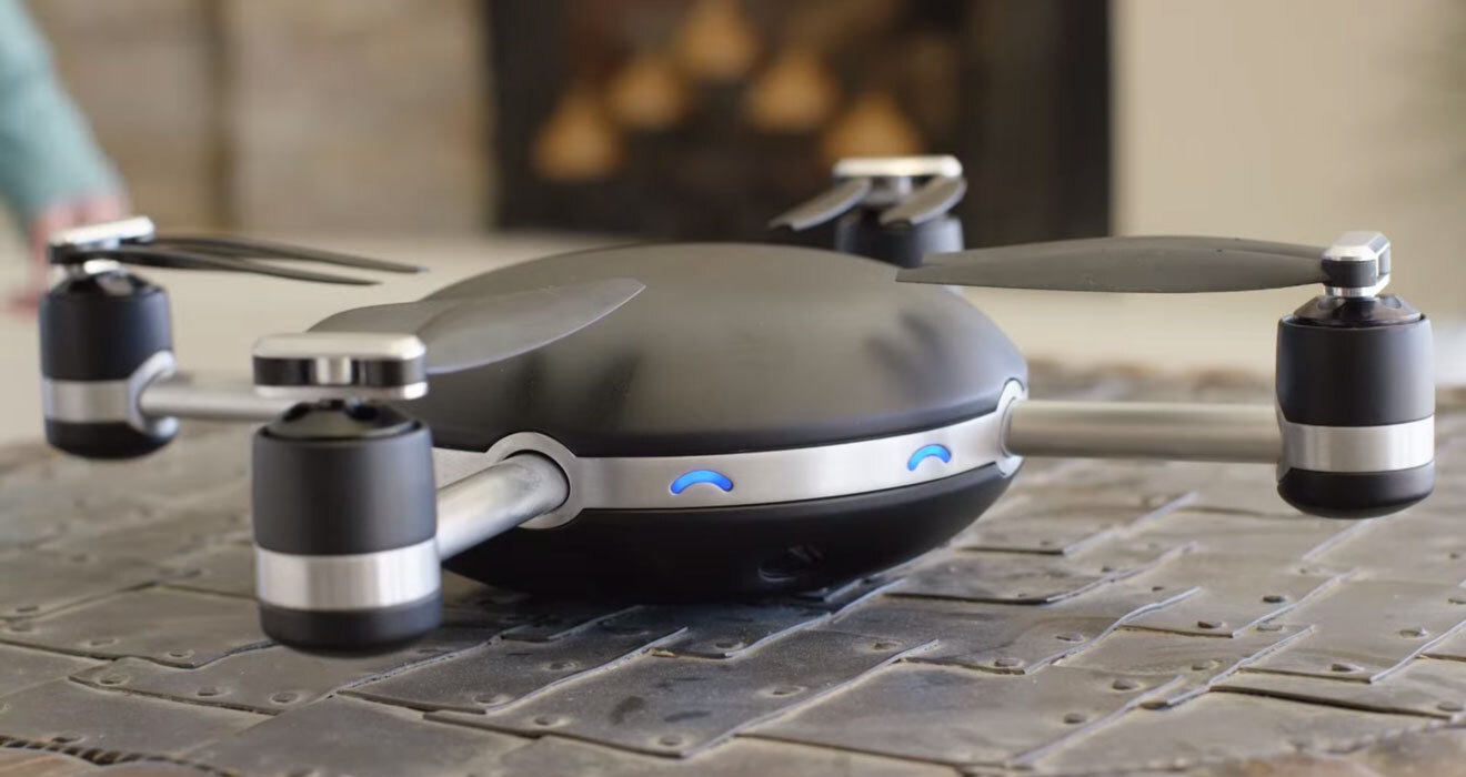 Lily-drone-mascota-2