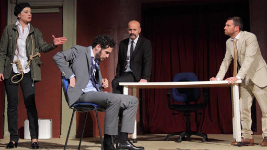 Image: Mayorga entona el ‘famélica legión'