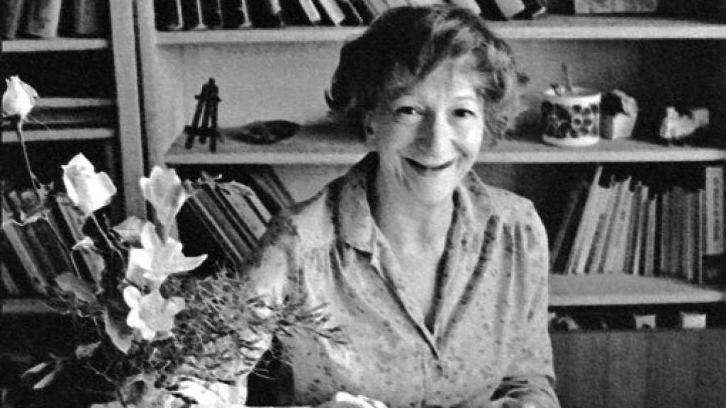 Image: Trastos y recuerdos. Una biografía de Wislawa Szymborska