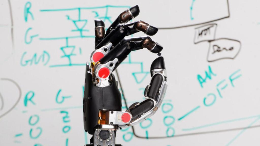 brazo protesico darpa 1