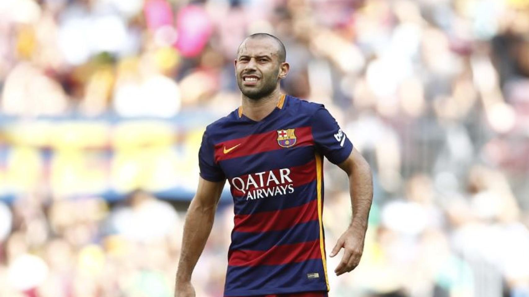 Mascherano durante un partido en el Camp Nou.