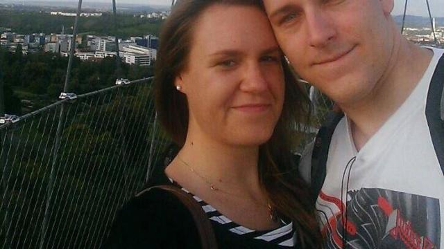 Bartolomäus posa con su pareja en un autoretrato