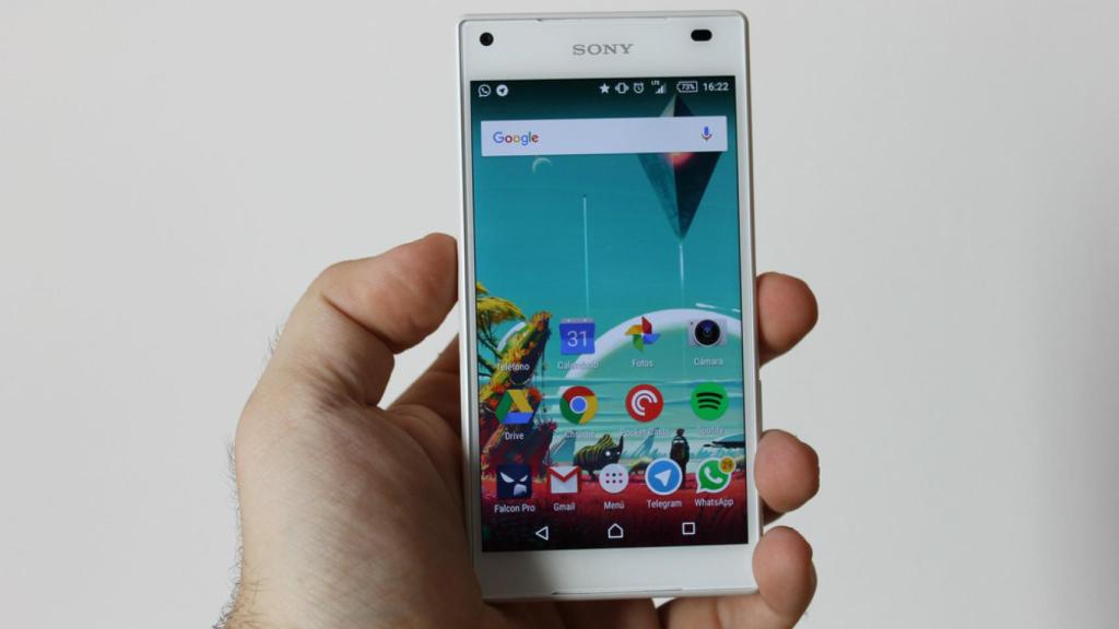 Sony Xperia Z5 Compact de 32 GB, por 535€ en Rakuten