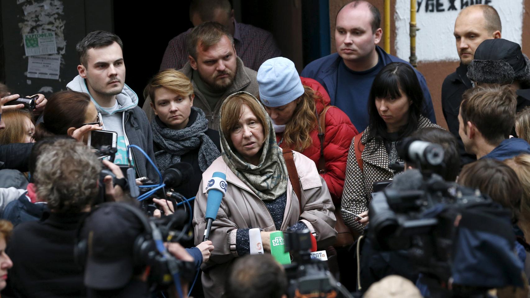 Svetlana Alexievich, premiada por un nuevo género literario