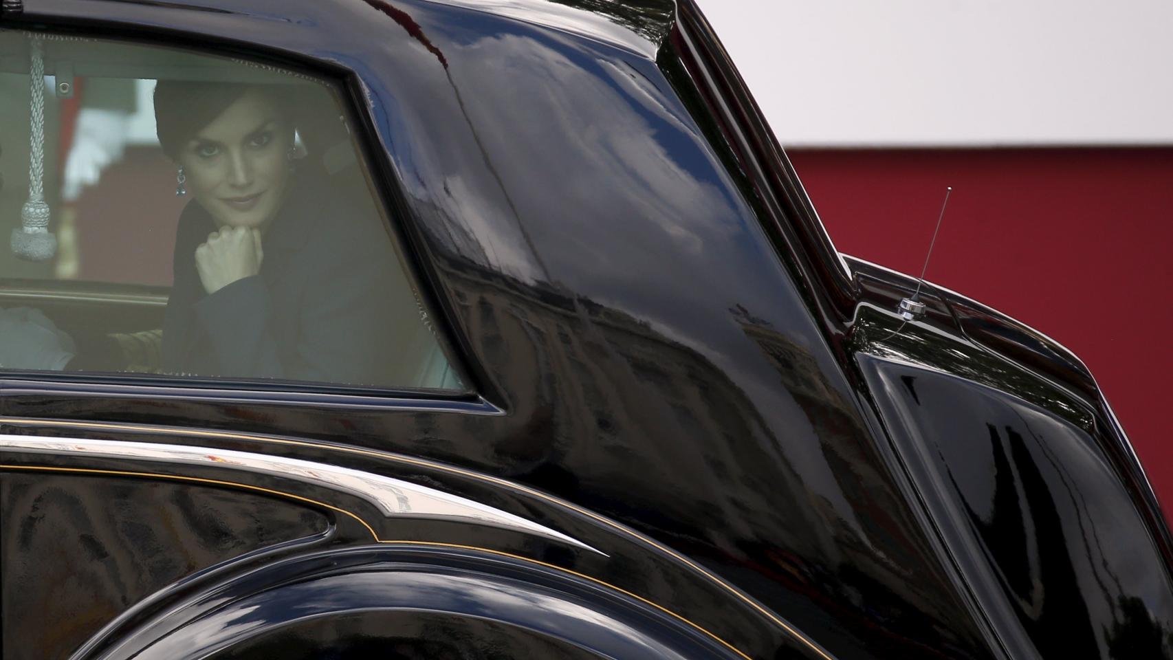 La reina Letizia, al finalizar el desfile.