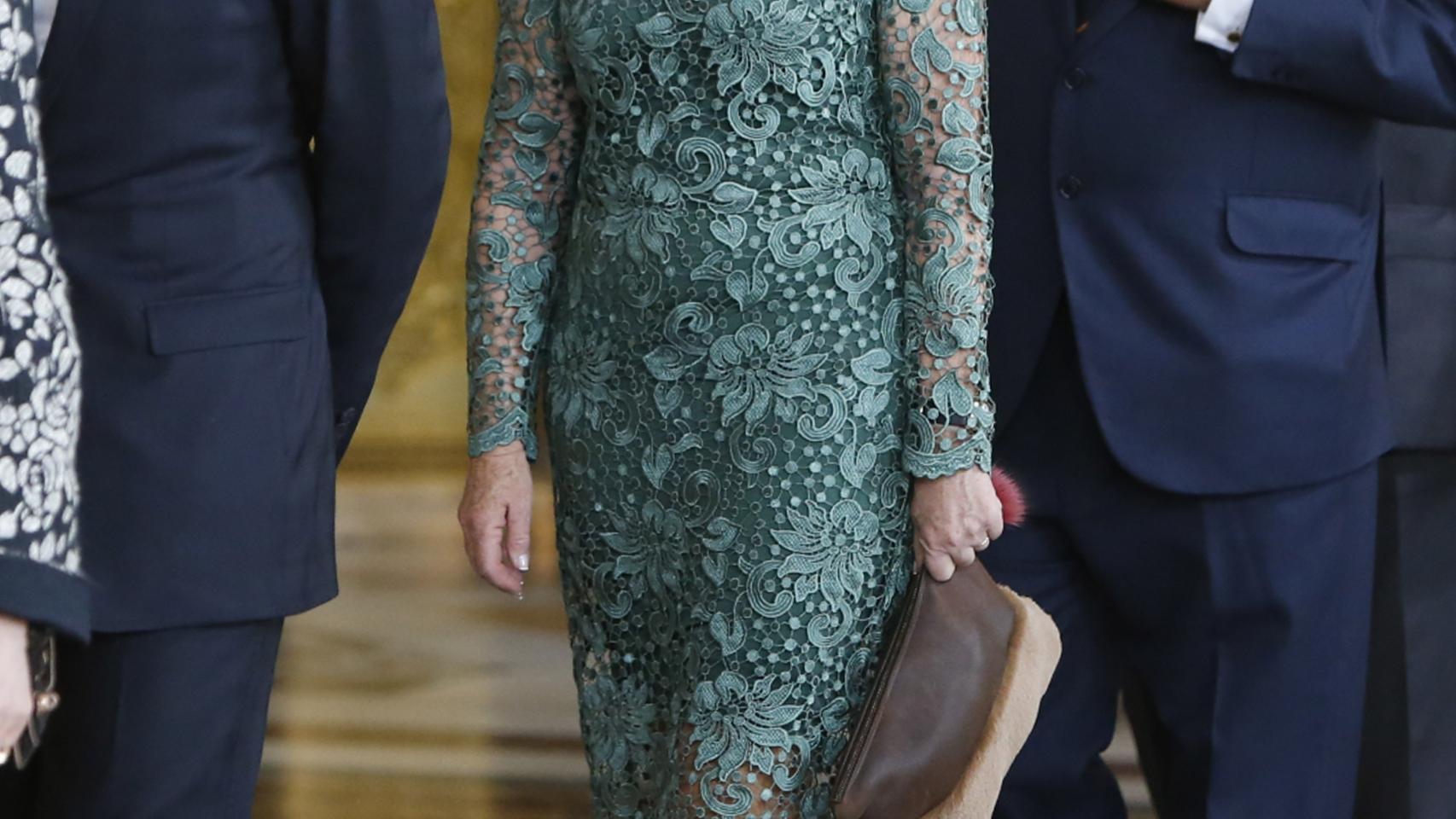 Esperanza Aguirre en la entrada del Salón de los Leones